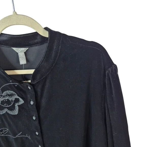 *SOLD* J Jill Top Womans 3X Black Velour Button Down Shirt Soft Embroidered - Picture 9 of 9